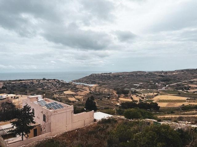 Spacious, Bright, Valley & Sea View Maisonette Xaghra Luaran gambar