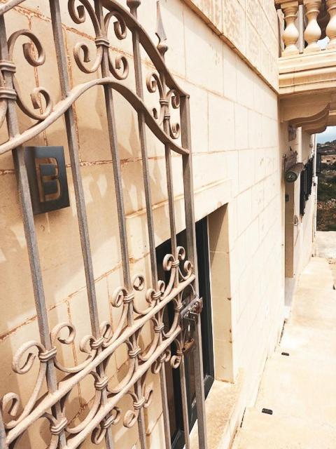 Spacious, Bright, Valley & Sea View Maisonette Xaghra Luaran gambar