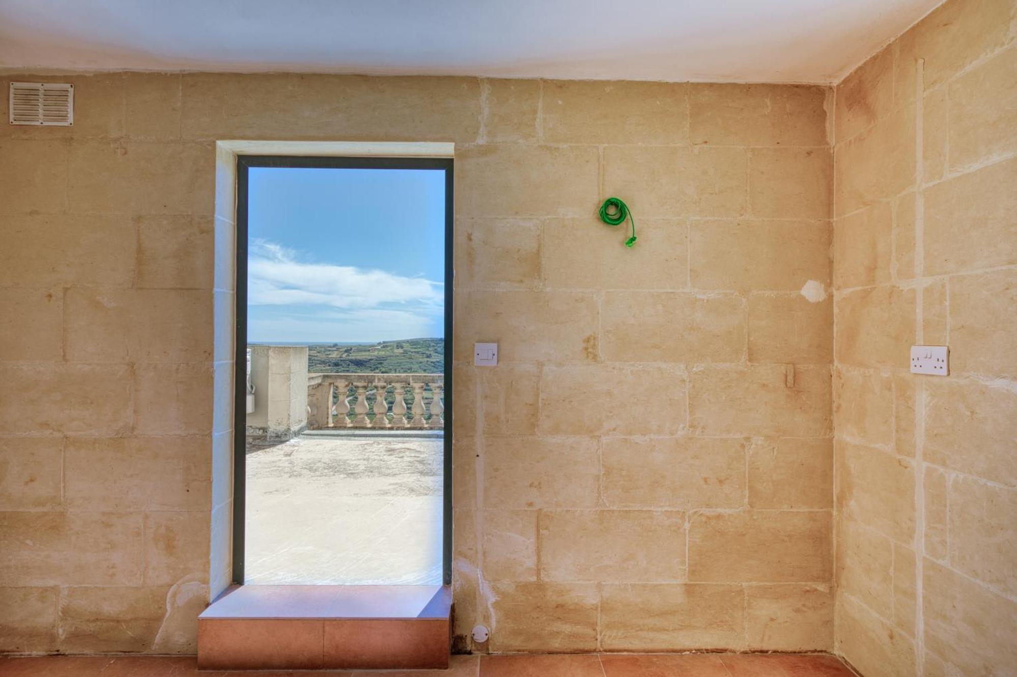 Spacious, Bright, Valley & Sea View Maisonette Xaghra Luaran gambar
