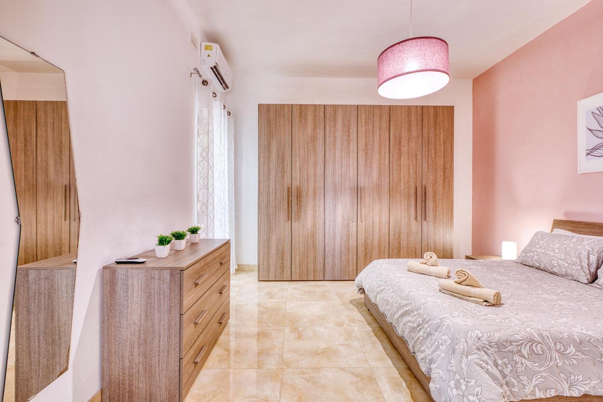 Spacious, Bright, Valley & Sea View Maisonette Xaghra Luaran gambar