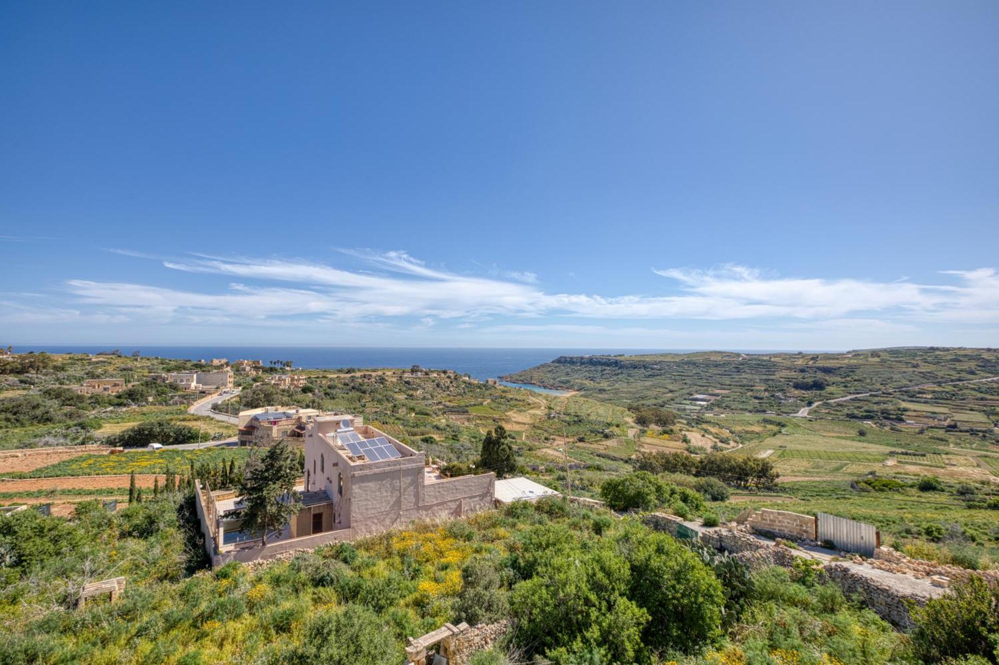 Spacious, Bright, Valley & Sea View Maisonette Xaghra Luaran gambar