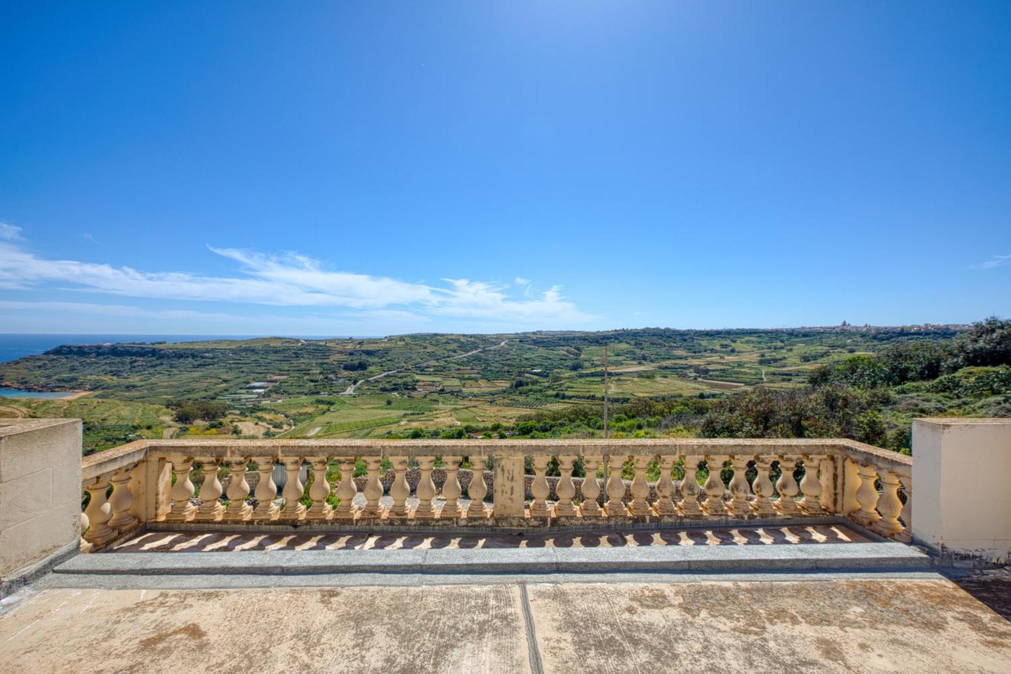Spacious, Bright, Valley & Sea View Maisonette Xaghra Luaran gambar